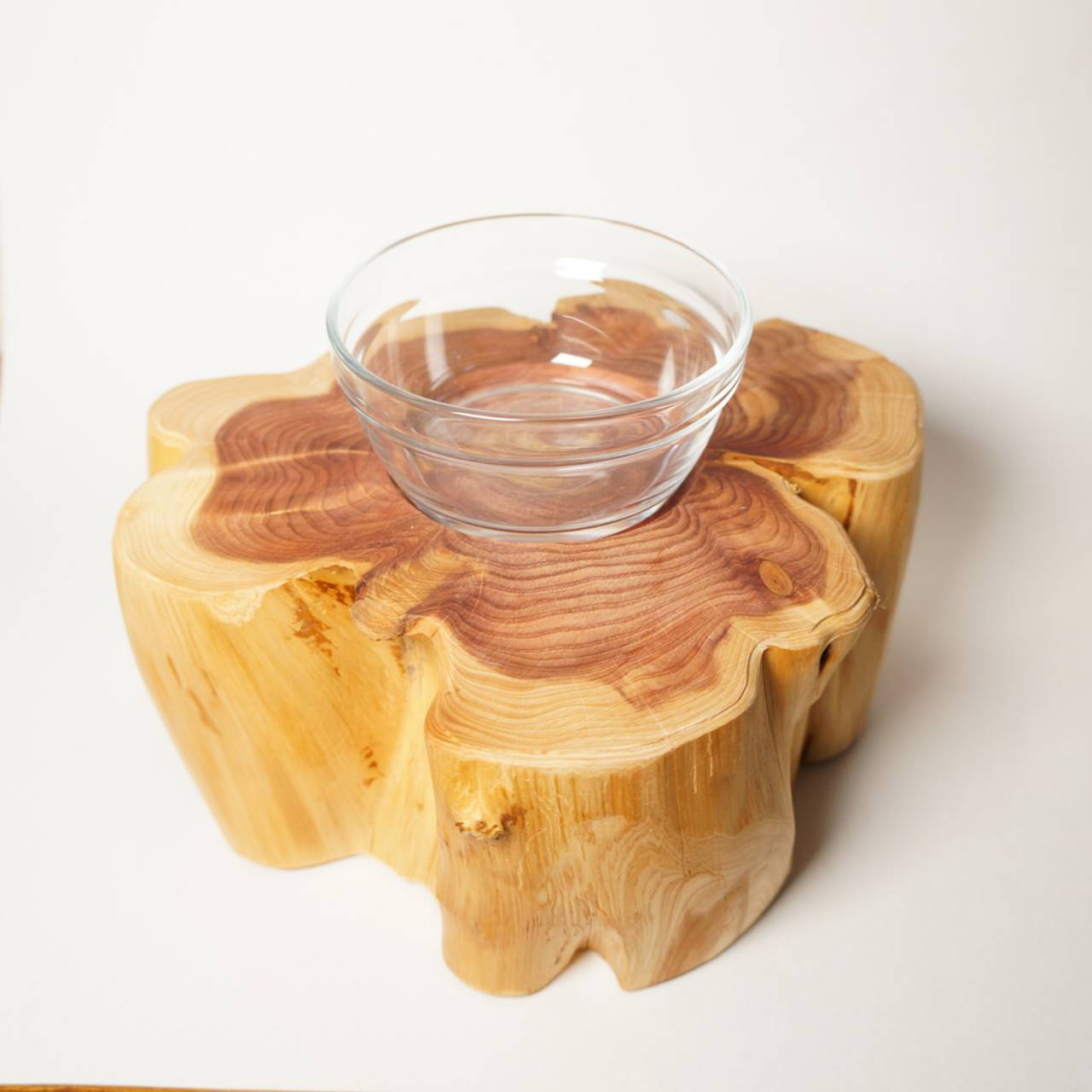 (限定仕入れ)伊吹の丸太のペットテーブル⑲ 餌台・水入れ ごはん台 フードボウル