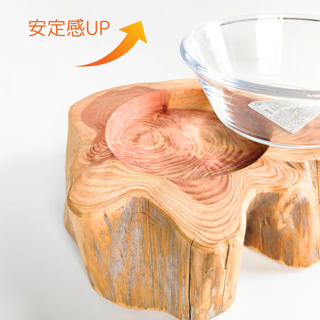 (限定仕入れ)ガラスボウル大きめ 伊吹の丸太のペットテーブル 餌台・水入れ ごはん台 フードボウル