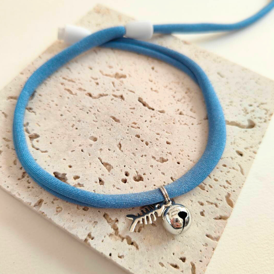 ☆リニューアル シンプル鈴のやわらか紐首輪 猫 犬 首輪 軽量 セーフティバックル 安全 紐 おしゃれ かわいい