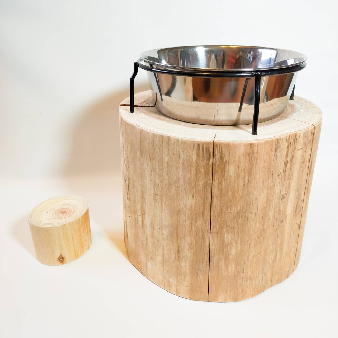 ③一点もの 大型犬用 高さ27cm -杉の丸太のLog Bowl- 水飲み台 ごはん台 餌台