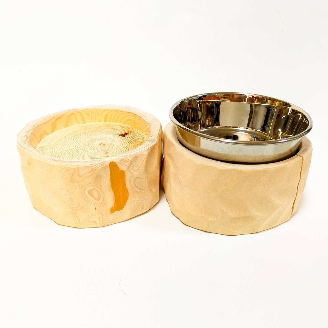 <改良>ステンレスボウル 中型犬・多頭飼い向け -高野槙の丸太のLog Bowl- 水飲み台 ごはん台 餌台