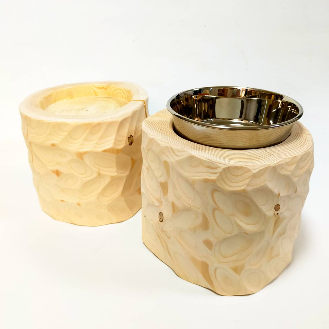 <改良> ステンレスボウル 犬用 高め -アート高野槙の丸太のLog Bowl- 水飲み台 ごはん台 餌台