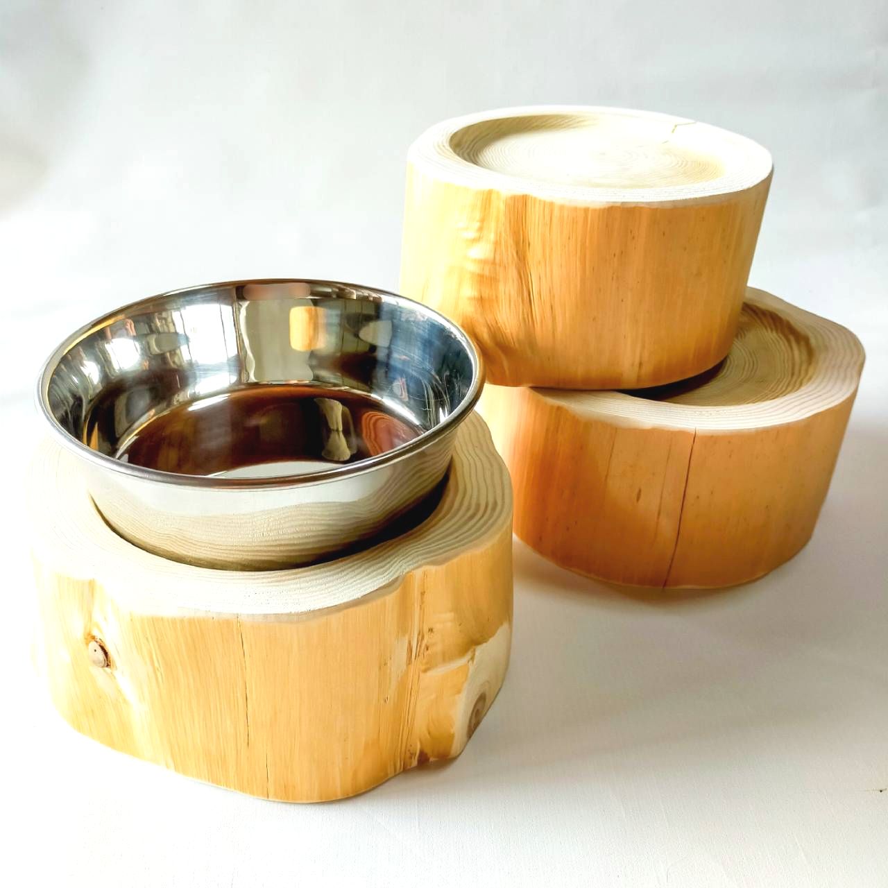 <改良> ステンレスボウル 犬用 猫 多頭飼い用 -高野槙の丸太のLog Bowl- 水飲み台 ごはん台 餌台