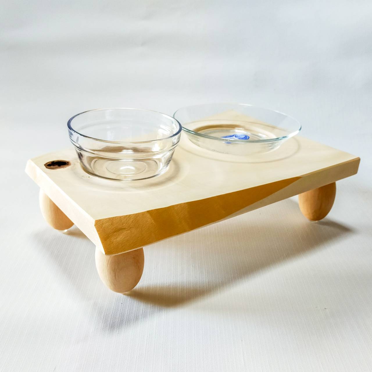 一点もの ごはんとお水 栃の木(とちのき)無垢材のログボウル 水入れ フードボウル 餌台 エサ入れ