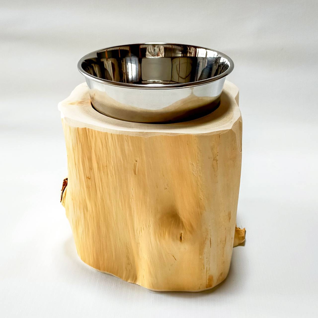 ステンレスボウル 犬用 高め -高野槙の丸太のLog Bowl- 水飲み台 ごはん台 餌台