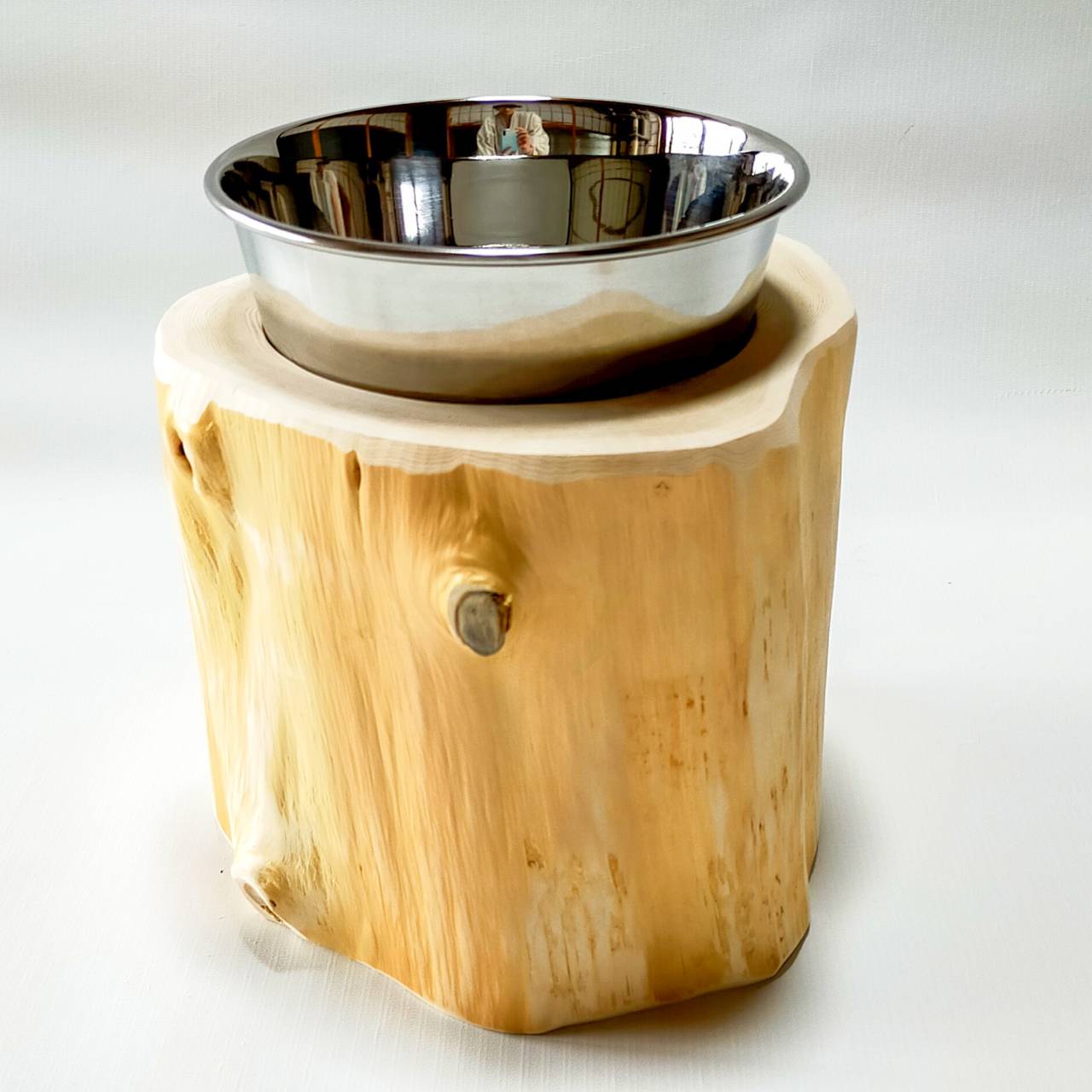 ステンレスボウル 犬用 高め -高野槙の丸太のLog Bowl- 水飲み台 ごはん台 餌台