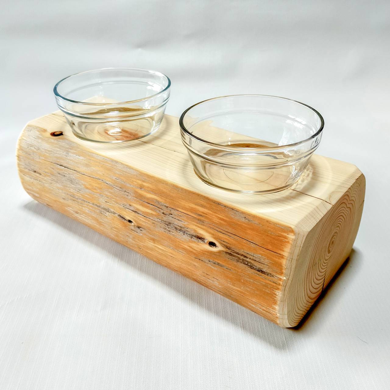 ヒノキ丸太のペットログボウルダブル 水入れ フードボウル 餌台 エサ入れ