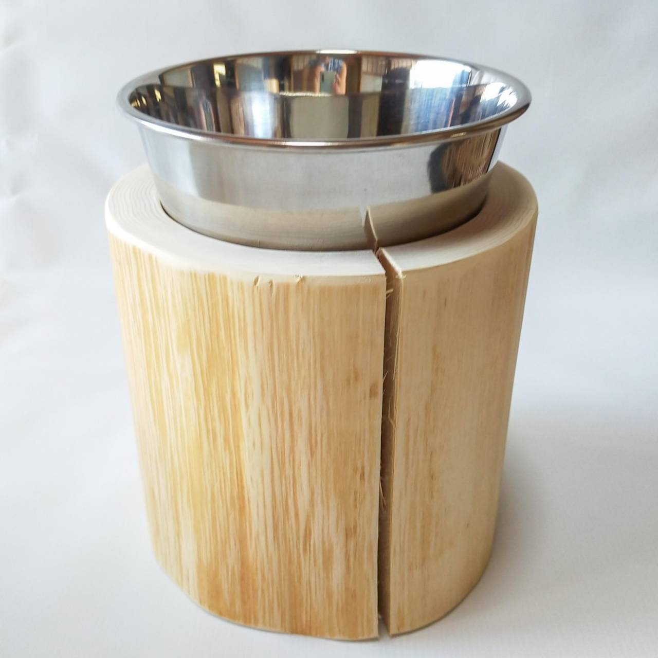 <改良>ステンレスボウル 犬用 高め -ヒノキの丸太のLog Bowl- 水飲み台 ごはん台 餌台