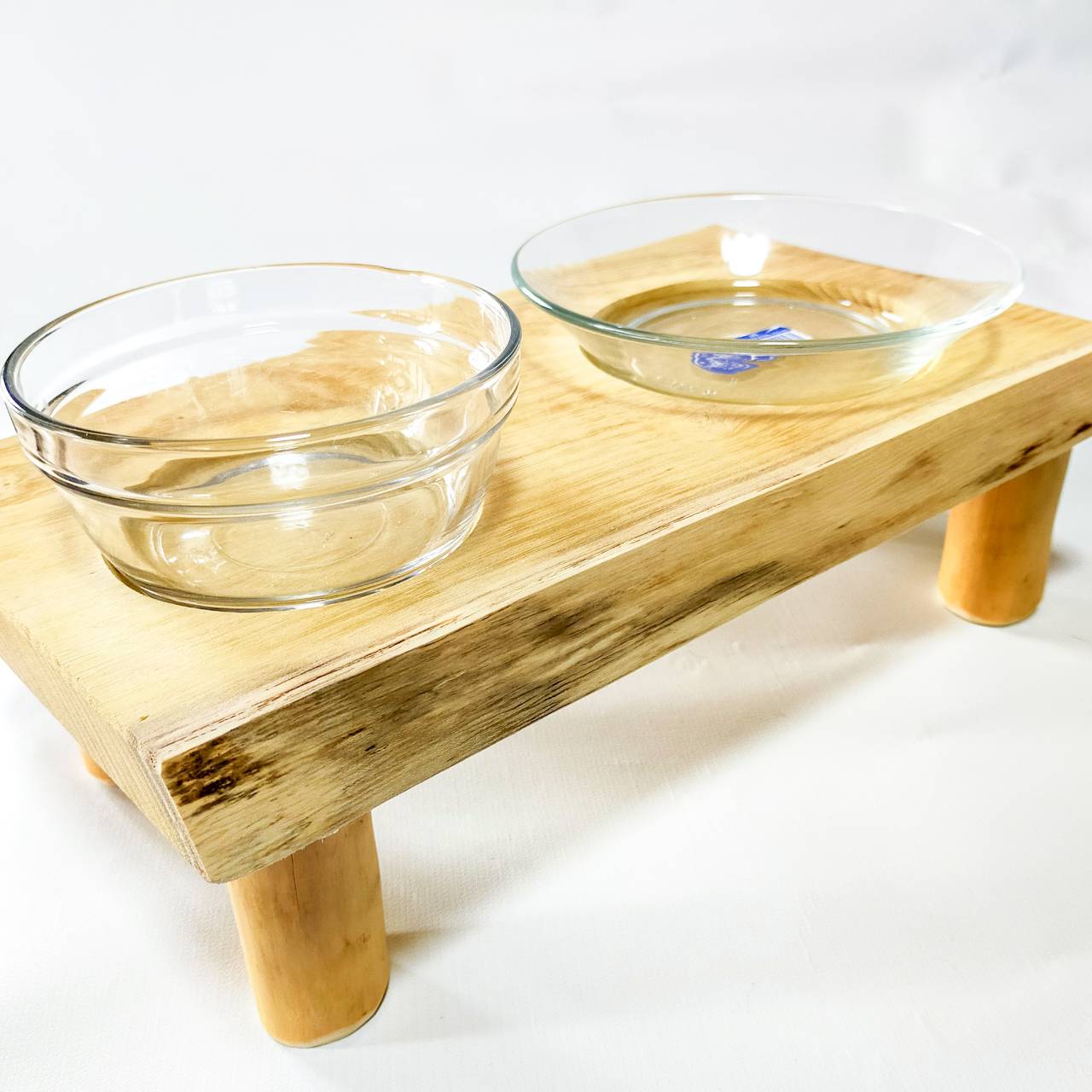 一点もの ごはんとお水 アカシア無垢材のログボウル 水入れ フードボウル 餌台 エサ入れのコピー