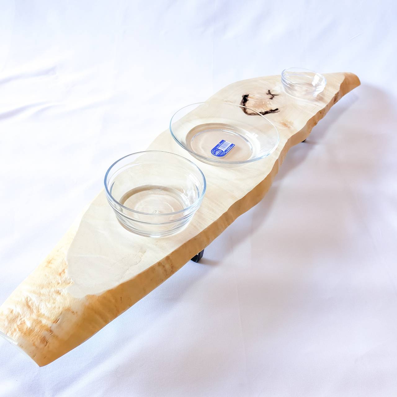 一点もの ごはんとお水とおやつボウル付♪ 栃ノ木無垢材のログボウル 水入れ フードボウル 餌台 エサ入れ