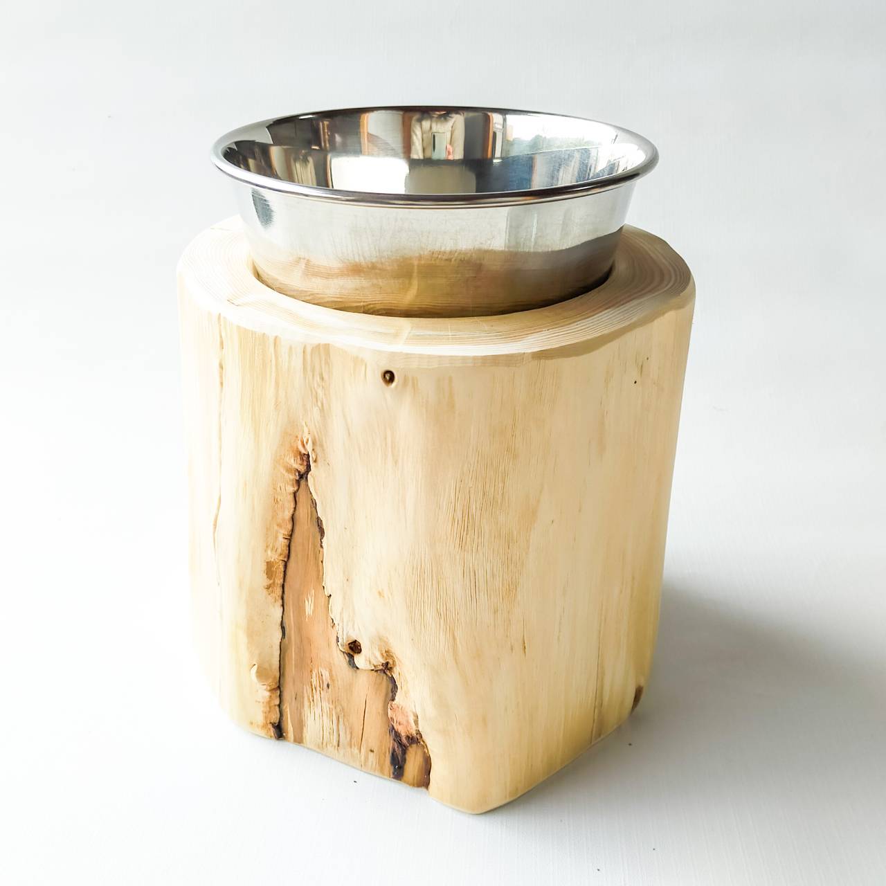 存在感あり1点もの ステンレスボウル 犬用 高め -高野槙の丸太のLog Bowl- 水飲み台 ごはん台 餌台