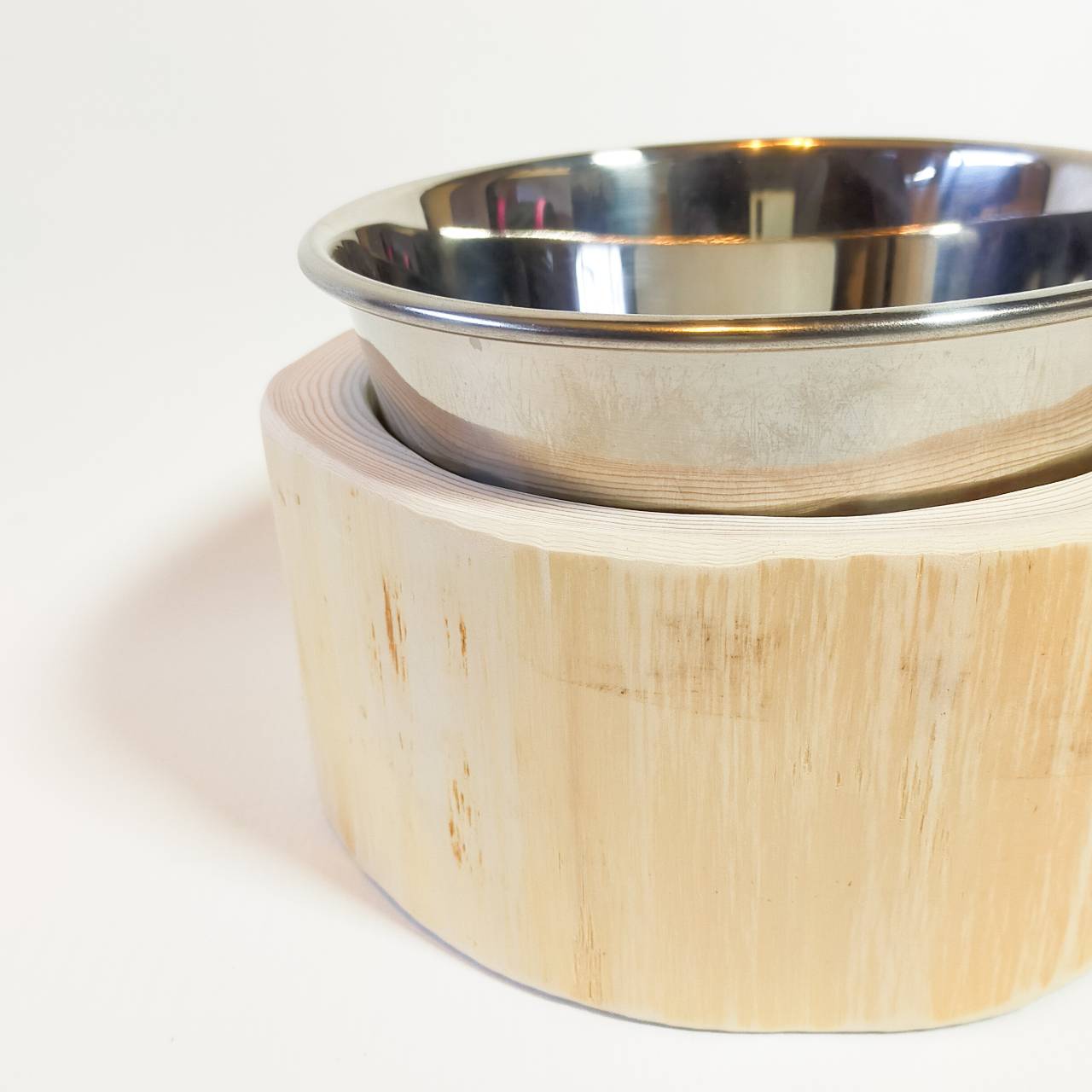 <改良> ステンレスボウル 犬用 猫 多頭飼い用 -高野槙の丸太のLog Bowl- 水飲み台 ごはん台 餌台