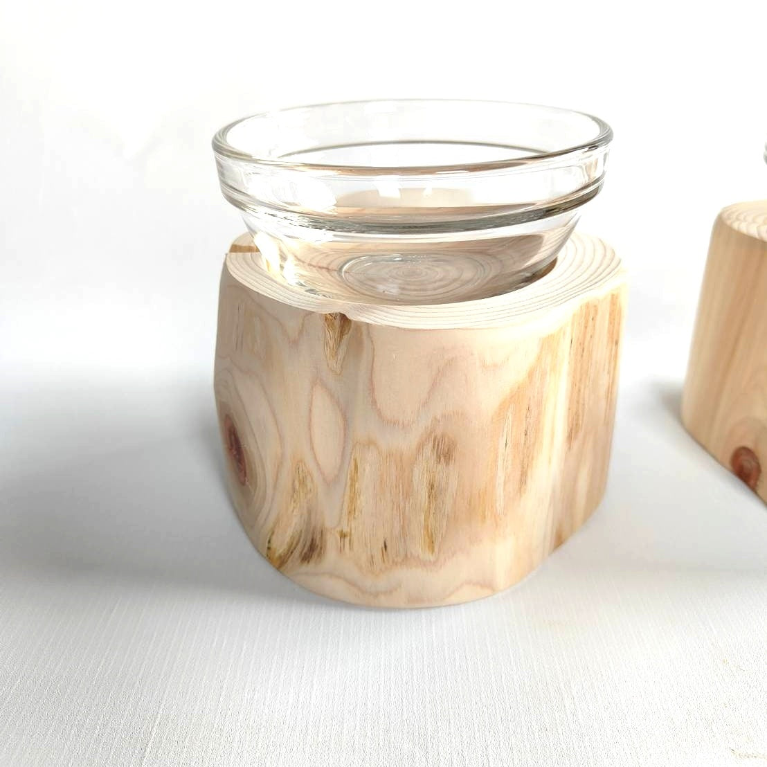 【アウトレット20％OFF】　ヒノキのログボウル　ごはん台　フードボウル　餌台　エサ入れ 1個販売　ランダム配送