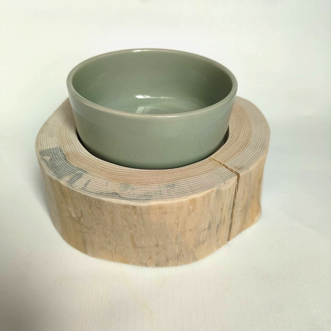 ＜丸太のみ販売＞アウトレット20％OFF 　ヘルスウォーターボウルMがピッタリ入る！　アウトレット　フレッシュ高野槙のログボウル　ごはん台　フードボウル　餌台　エサ入れ 1個販売