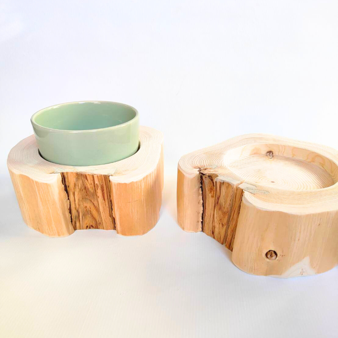 ＜丸太のみ販売＞アウトレット20％OFF　（ランダム配送４個入荷）ヘルスウォーターボウルMがピッタリ入る！　アウトレット　フレッシュ高野槙のログボウル　ごはん台　フードボウル　餌台　エサ入れ 1個販売