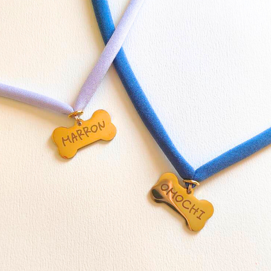 ズレない迷子札（骨型）　ストレス最小限　おハゲ防止　リニューアル紐　ステンレス製　やわらか紐首輪　軽い・やわらか紐・安全バックル・迷子札付き