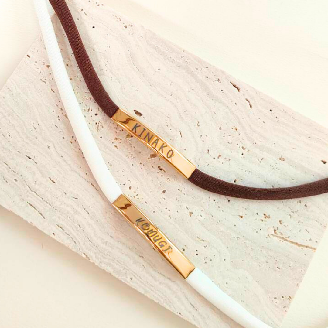 揺れない迷子札（ステンレスバージョン）　ストレス最小限　おハゲ防止　わずか4g　リニューアル紐　やわらか紐首輪　軽い・やわらか紐・安全バックル・迷子札付き