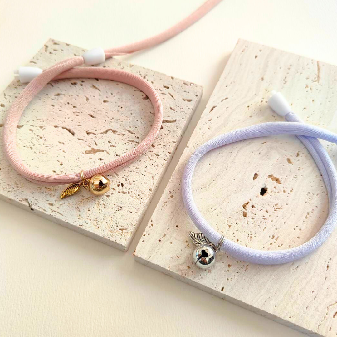 ☆リニューアル　シンプル鈴のやわらか紐首輪　猫　犬　首輪　軽量　セーフティバックル　安全　紐　おしゃれ　かわいい