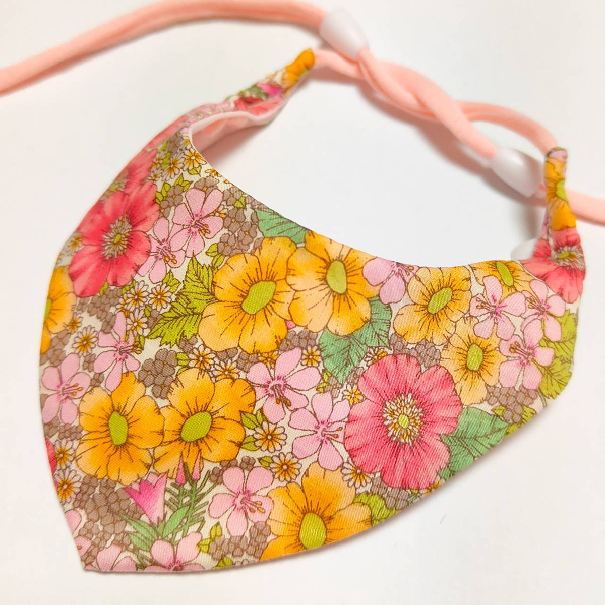 ＼Long-haired pets welcome／ Bandana collar that shows even on fluffy fur, optional ID tag, safety buckle included 【Gloria Flowers】