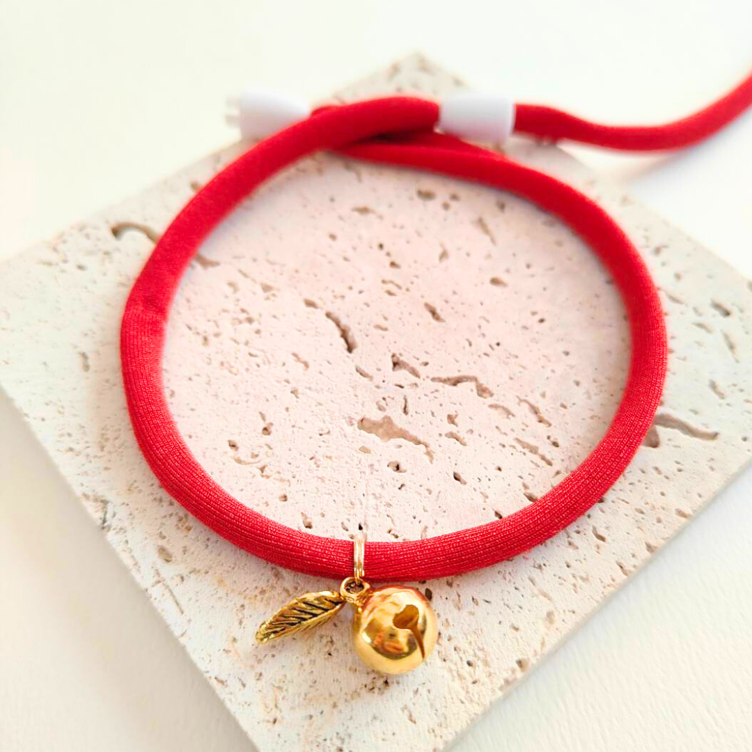 ☆リニューアル　シンプル鈴のやわらか紐首輪　猫　犬　首輪　軽量　セーフティバックル　安全　紐　おしゃれ　かわいい