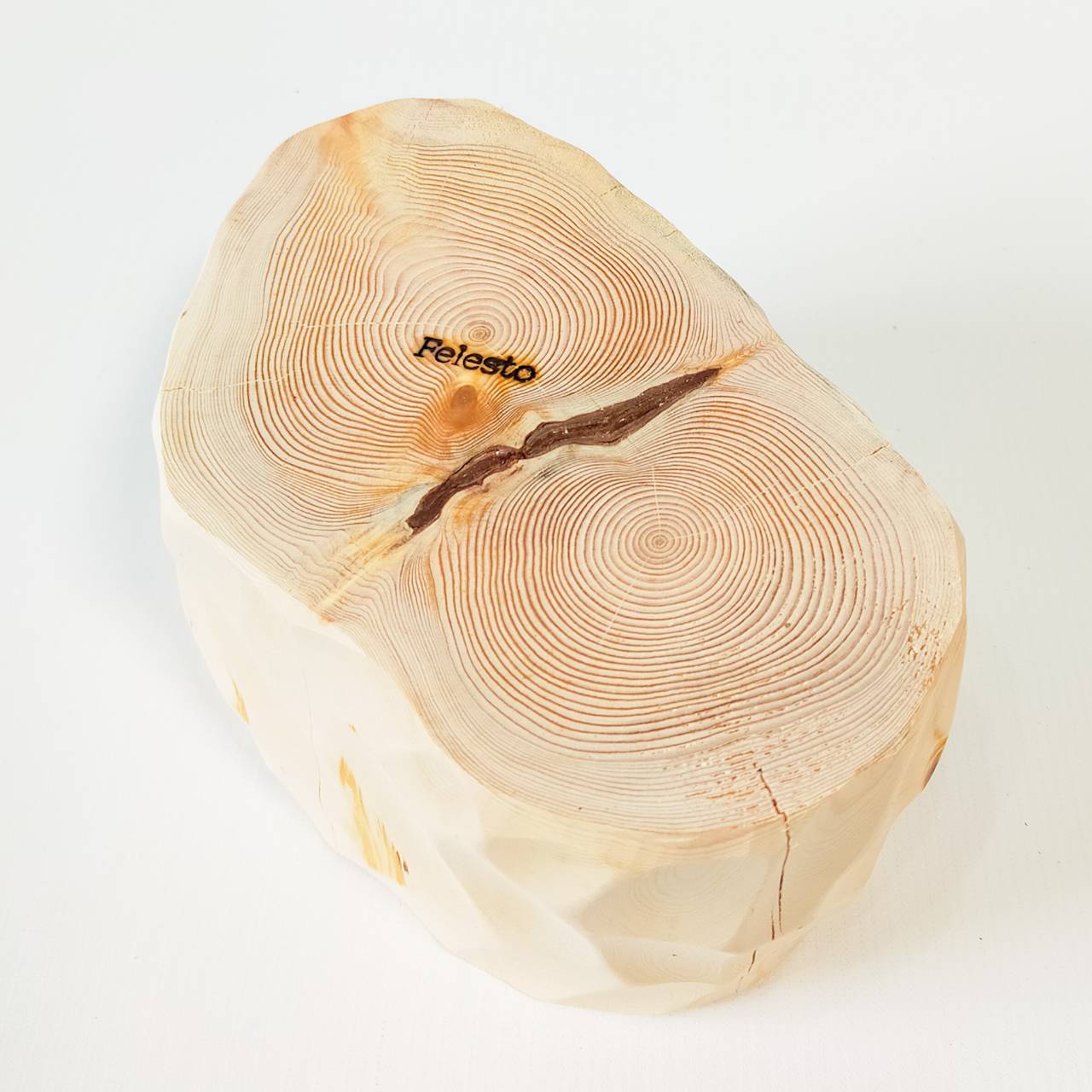 一点もの　おやつカップ付　-アート高野槙の丸太のLog Bowl-　水飲み台　ごはん台　餌台