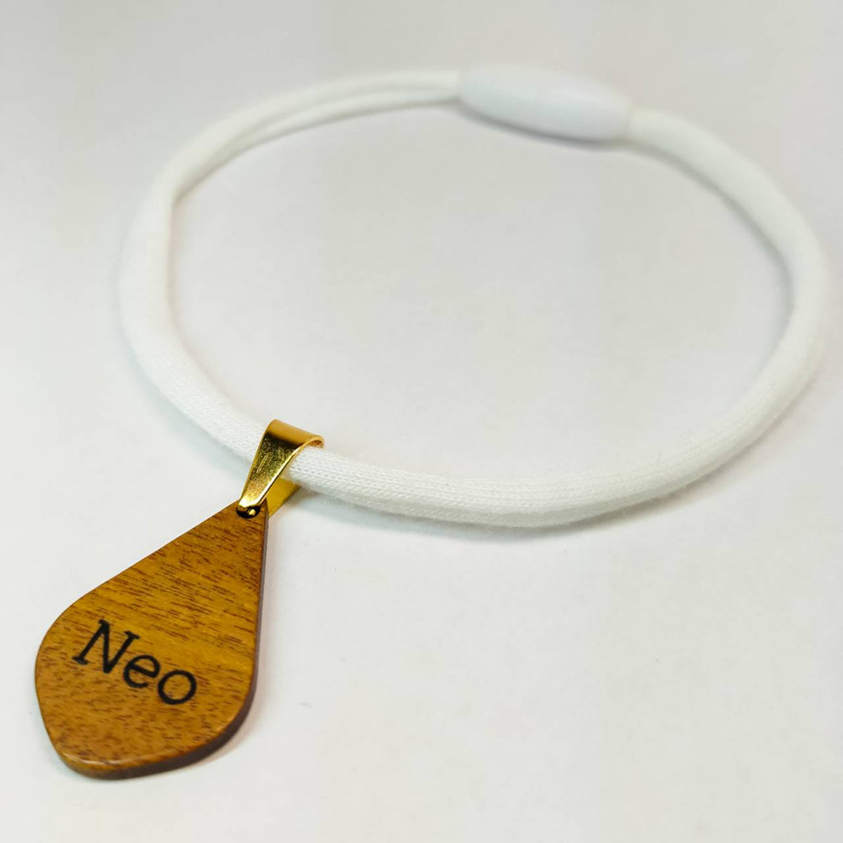 <20 colors > round wood collars