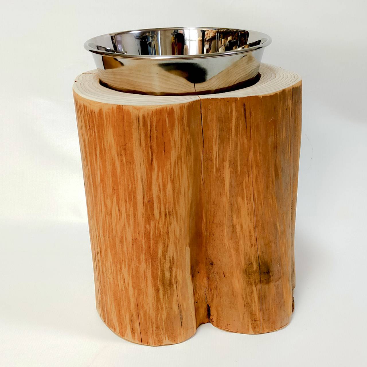 一点もの　中～大型犬用　高さ約30cm　　-杉の丸太のLog Bowl-　水飲み台　ごはん台　餌台