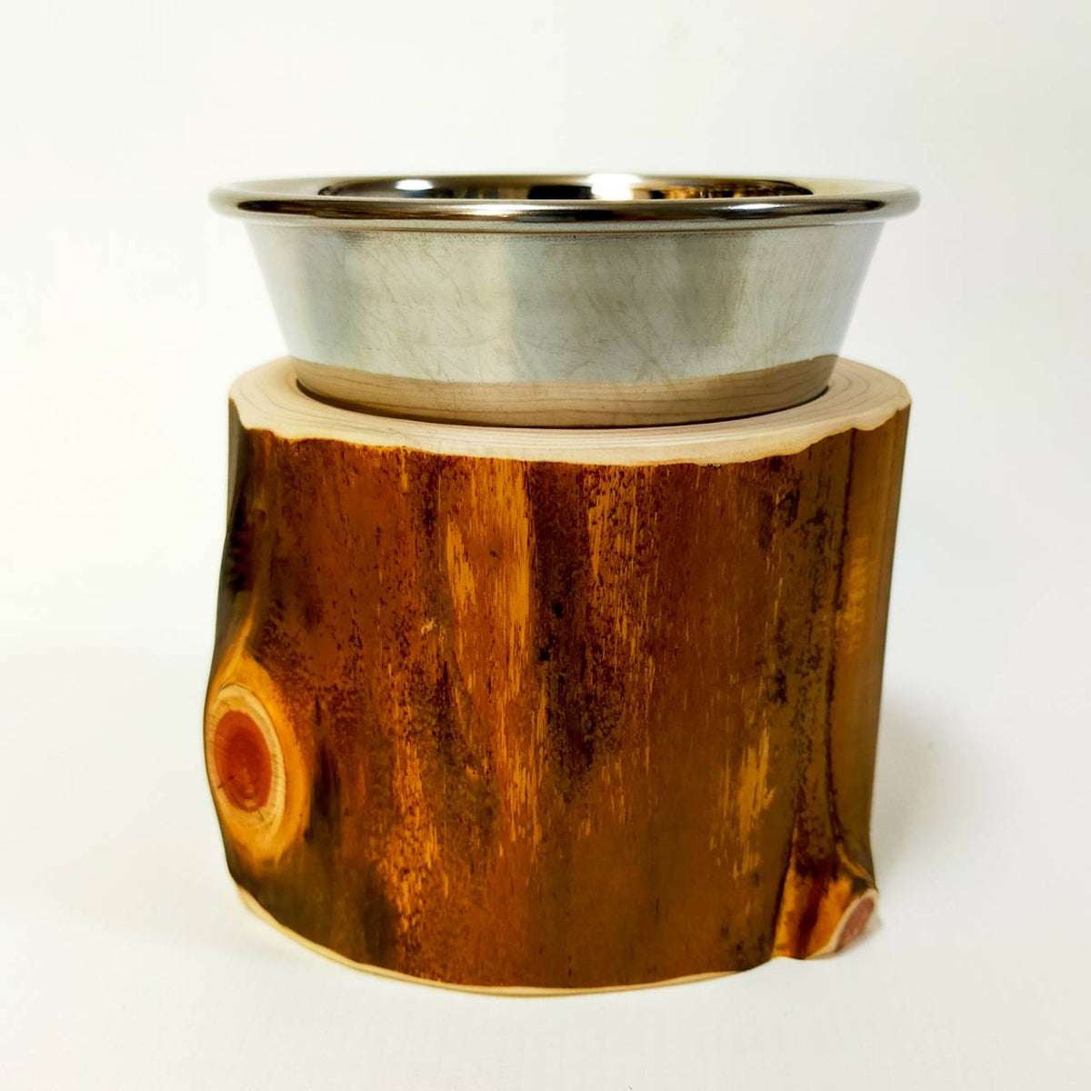 Simple hinoki log bowl pet table