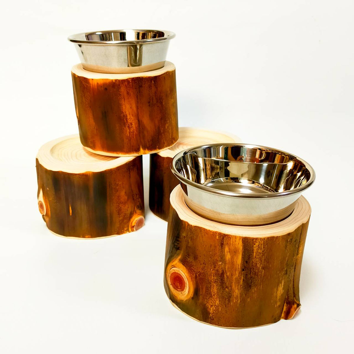 Simple hinoki log bowl pet table