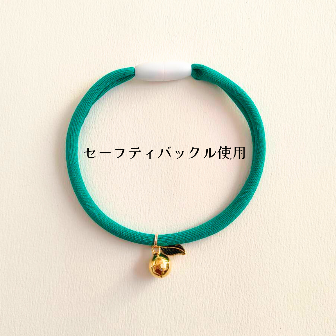 ☆リニューアル　シンプル鈴のやわらか紐首輪　猫　犬　首輪　軽量　セーフティバックル　安全　紐　おしゃれ　かわいい
