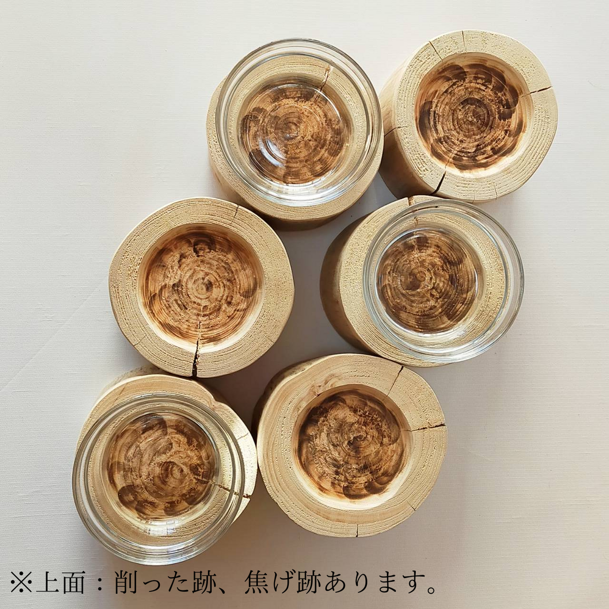 ヒノキペットテーブル　ごはん台　水入れ　フードボウル　餌台　エサ入れ 1個