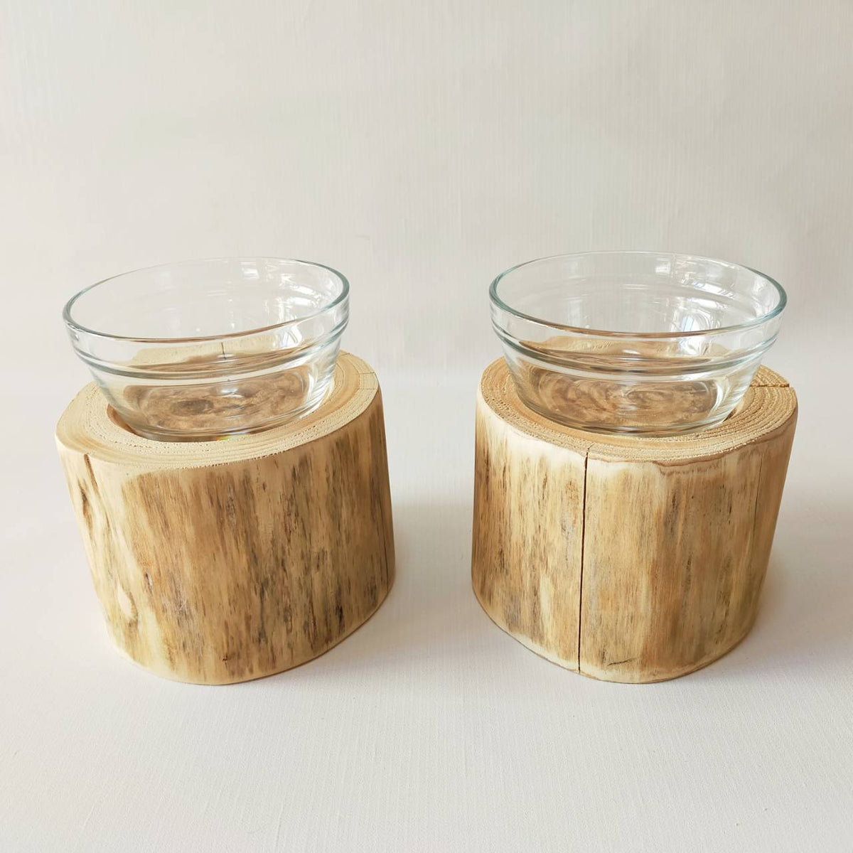 ヒノキペットテーブル　ごはん台　水入れ　フードボウル　餌台　エサ入れ 1個