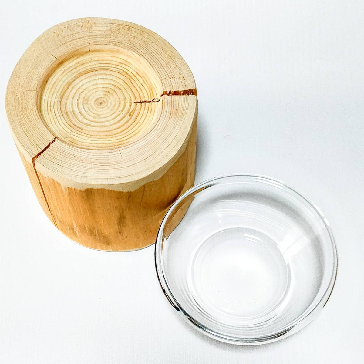 ＜shop限定＞　犬用　高め　-杉の丸太のLog Bowl-　水飲み台　ごはん台　餌台　