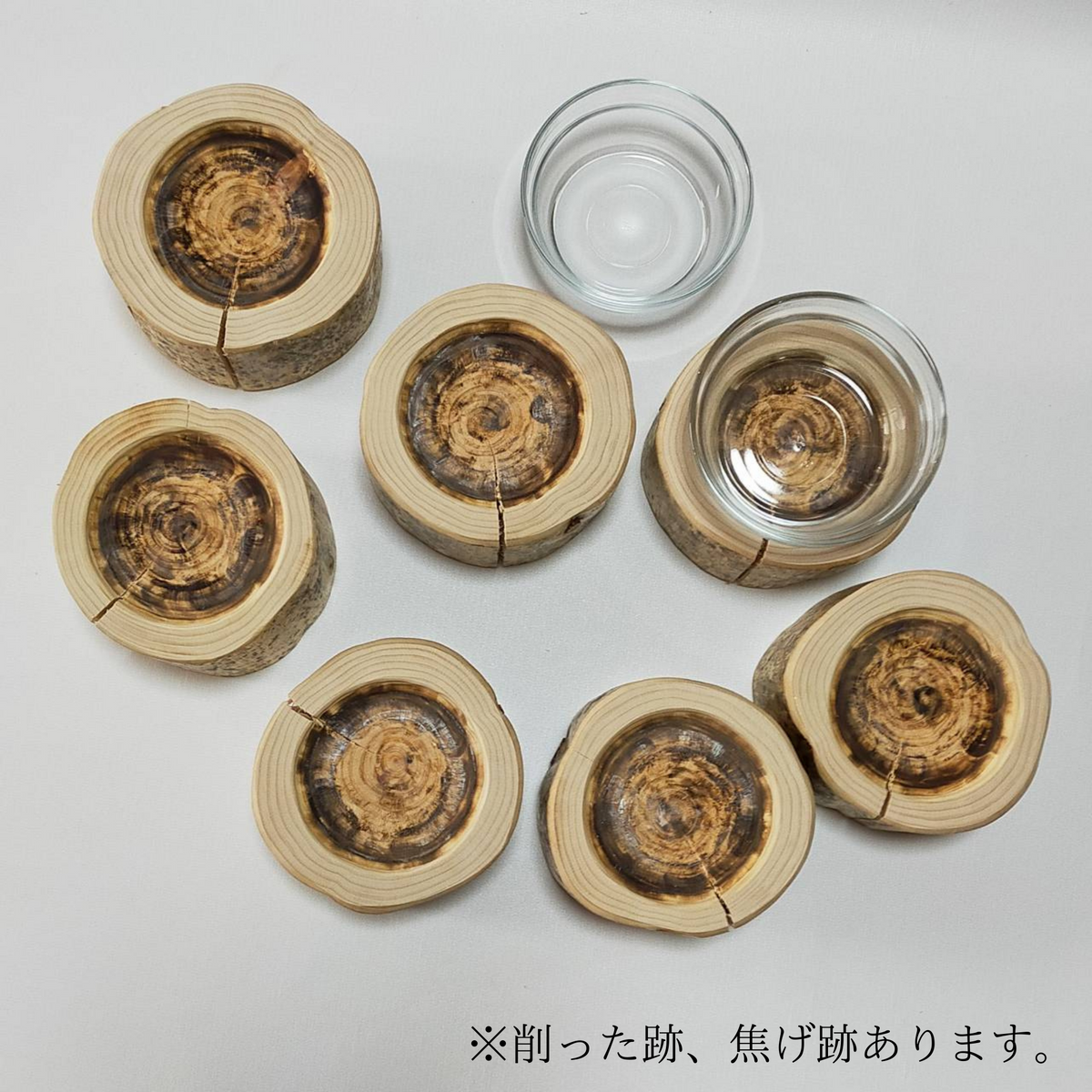 ヒノキ錆丸太ペットテーブル　ごはん台　水入れ　フードボウル　餌台　エサ入れ 1個