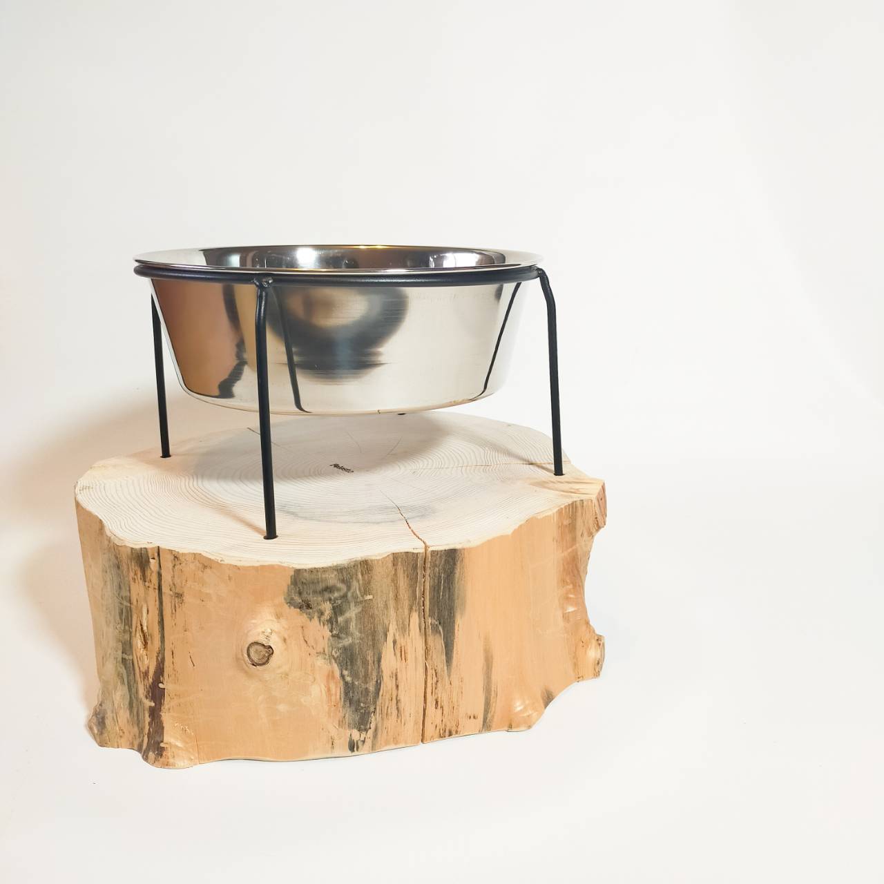 一点もの　アウトレット　大型犬用　高さ20cm(器の下まで）　　-高野槙の丸太のLog Bowl-　水飲み台　ごはん台　餌台