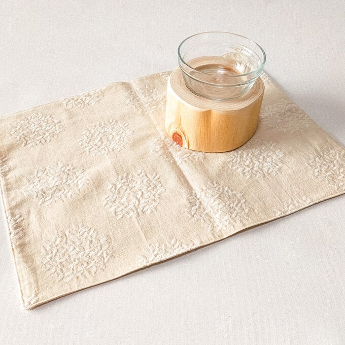 Food Mat [EMYS' Bouquet] 1-piece set, Pet Mat, Spill-proof